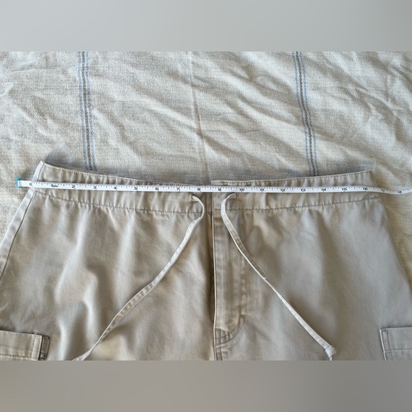 Calvin Klein Jeans Utility Cargo Skirt - Khaki - Picture 6 of 7